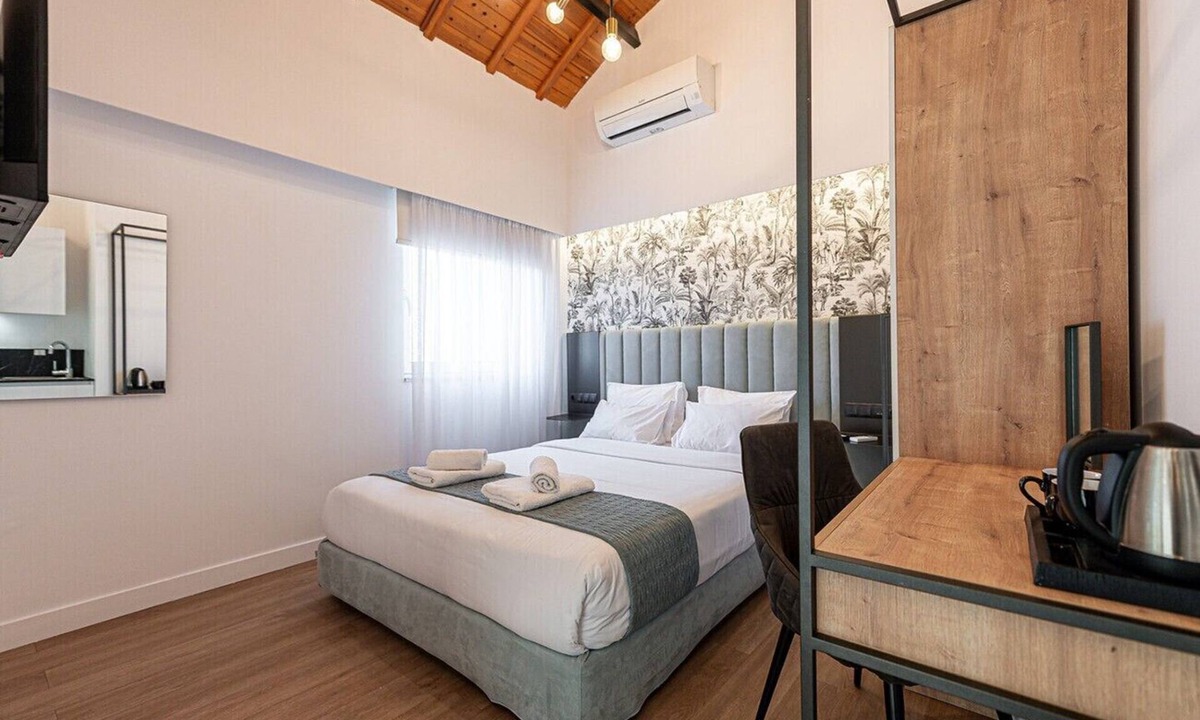 Ampelokipoi Bed & Breakfast | Kriel Suites by LIV Homes 303