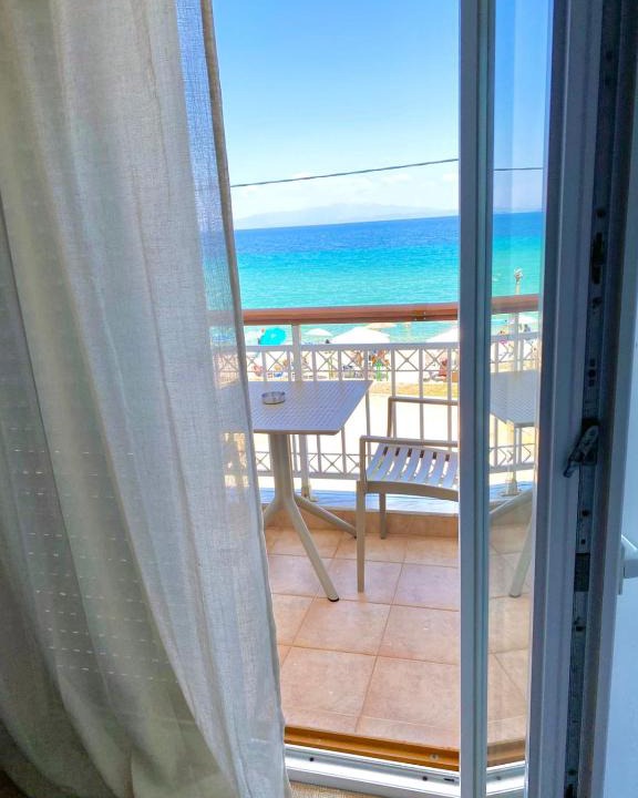 Nea Rodha Apartment | La Scala family apartments