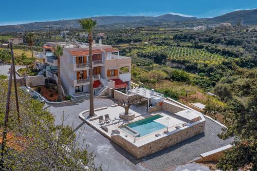 Xiro Chorio Villa | La Serena Residence & Farm with Heated Pool