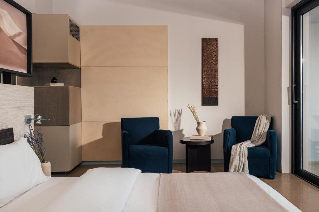Ekali Hotel | Life Gallery Athens