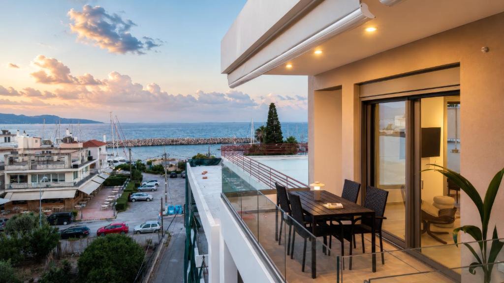 Kalamata Marina Apartment | Luxury Seafront Apartment - Kalamata Marina