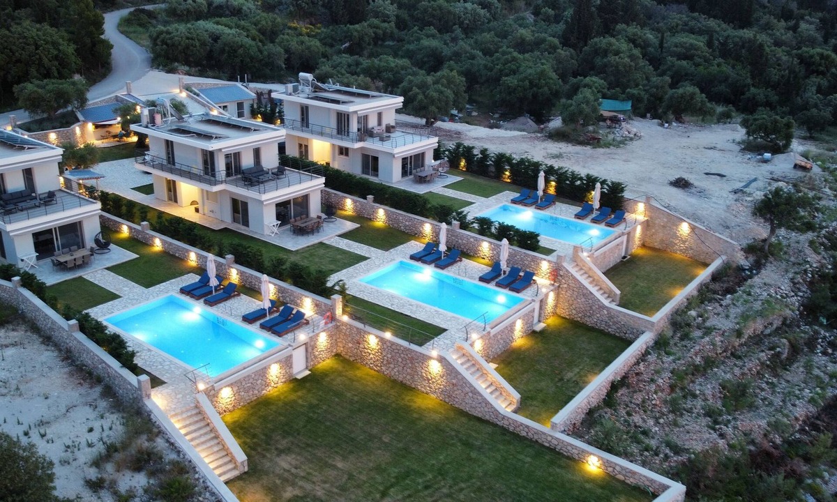 Drimonas Apartment | Luxury villas with private pools in Lefkada