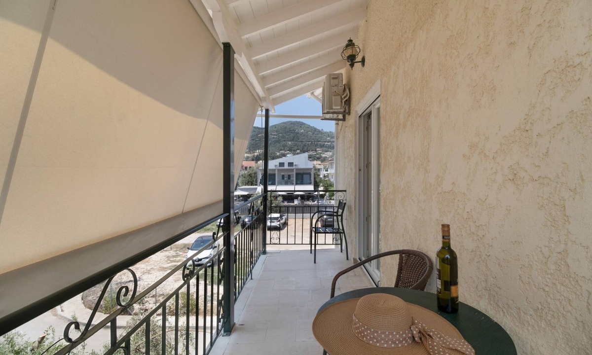 Nikiana House | M5 Room with Wi-Fi and Air Conditioning