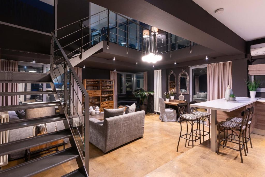 Gazi Hotel | Ma Maison No5, Private Heated Pool, Acropolis view