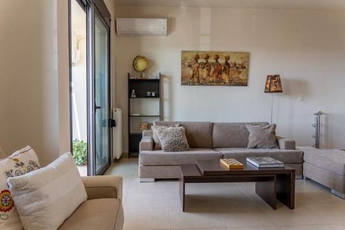 Chania Town Villa | Maisonette with Exclusive Private Parking