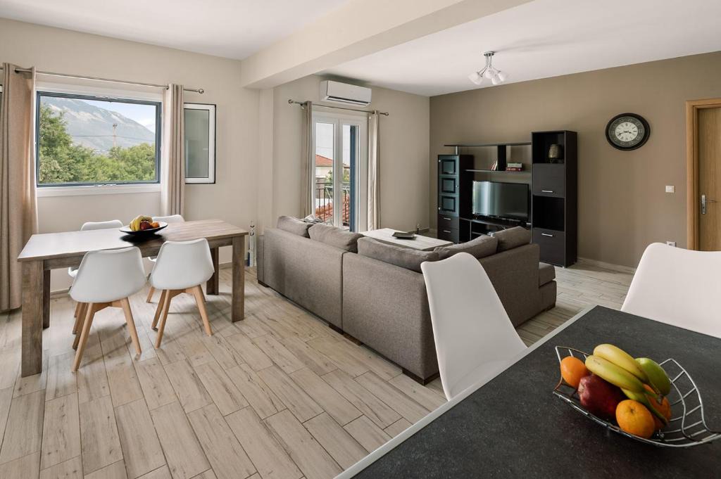 Karavados Apartment | Mandi's Apartments