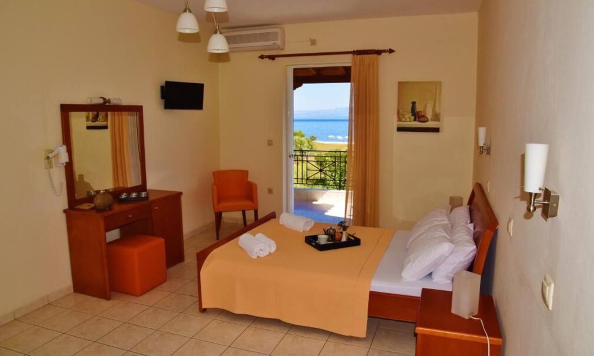 Paralia Hotel | Manto Studios