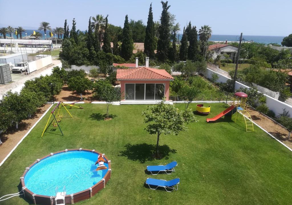Schinias Villa | Marathon Beachside Villa 100m from the beach