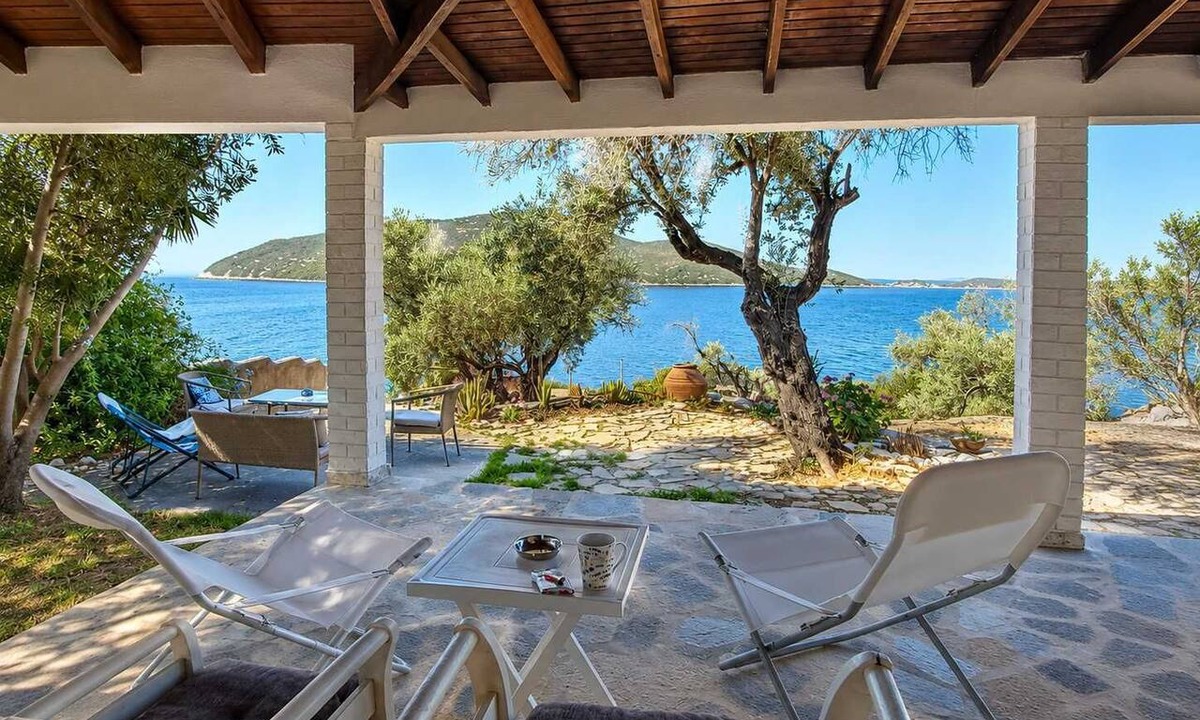 Pythagorion House | Mare E Cielo - Seafront Stay & Private Beach Samos