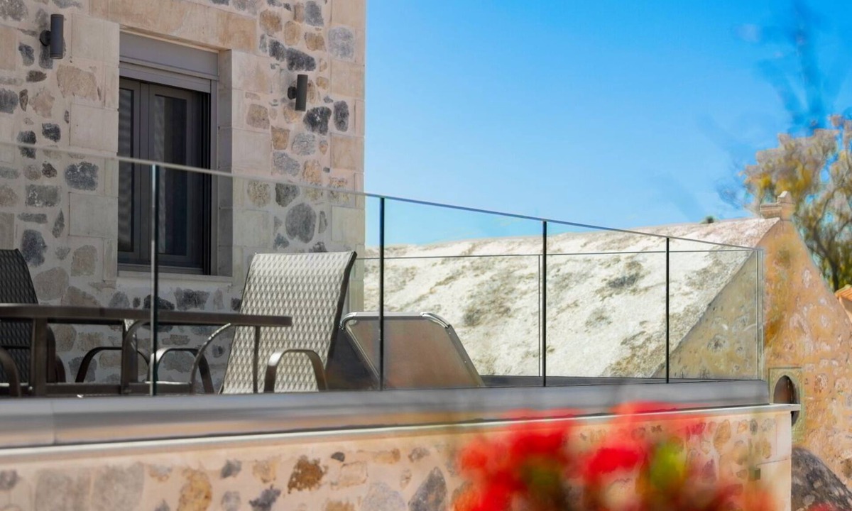 Pigi House | Marilena natural stone house