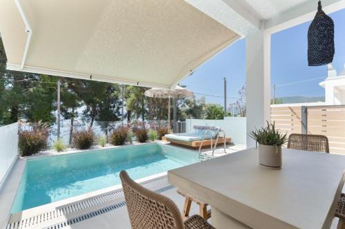 Perigiali Villa | Mella Roa - Villa Onyx