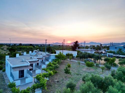 Tingaki House | Modern Stay with Garden, near Tigaki Beach - El Greco Apartments No 4