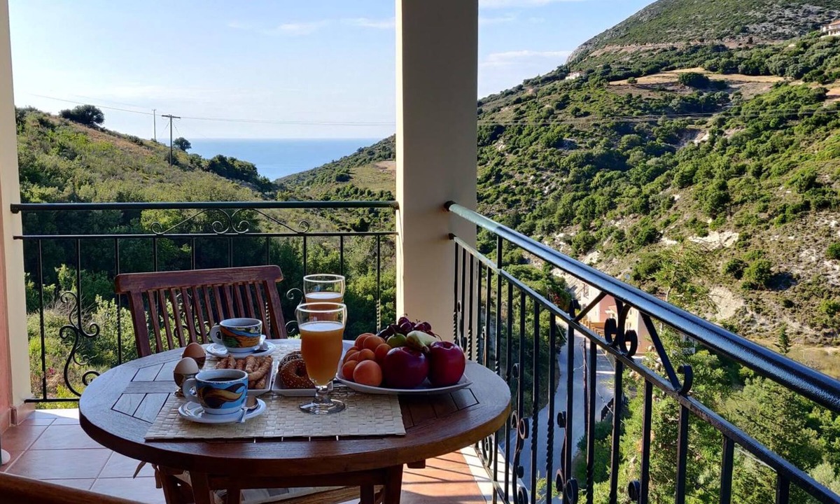 Dhrakata Apartment | Myrtos Cottages Ourania