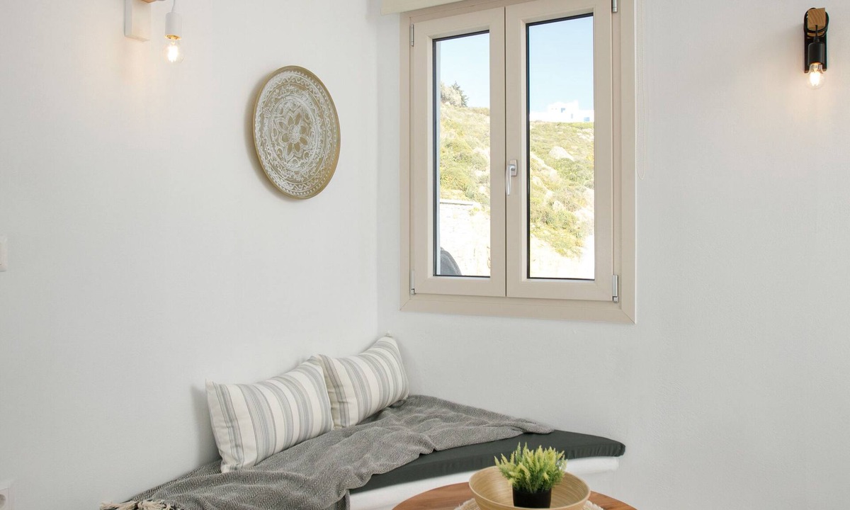Mikri Vigla House | Naxos Earth Suites