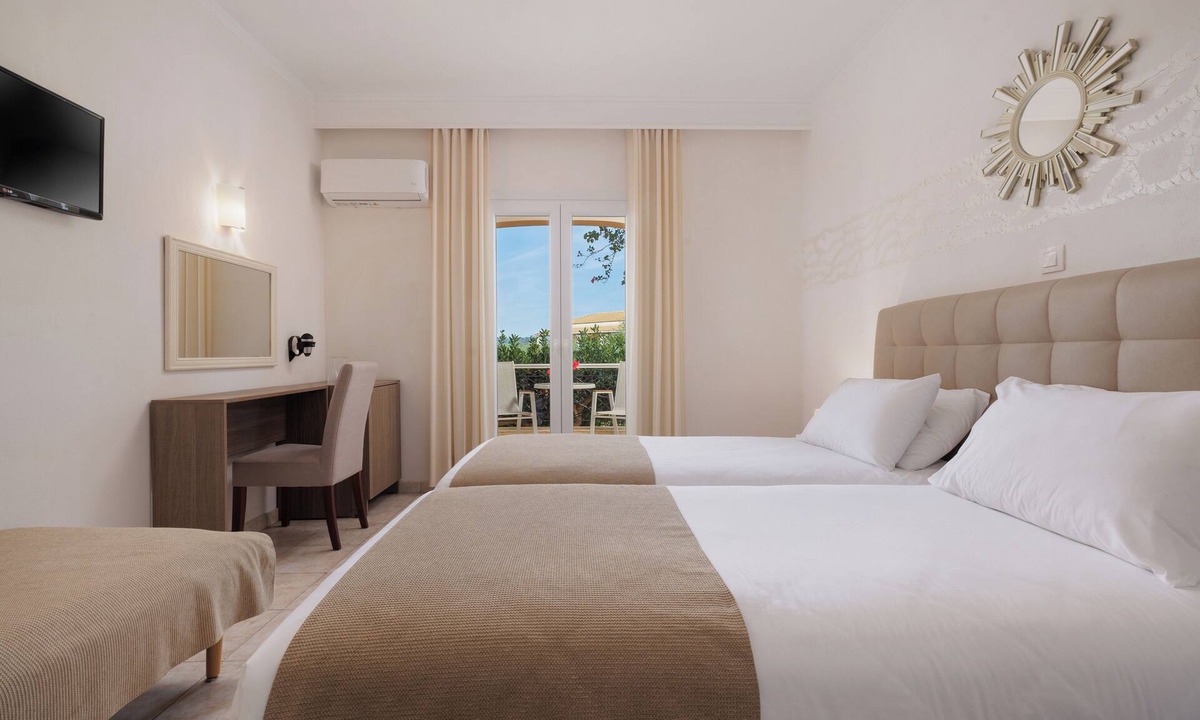 Limni Hotel | Nefeli Hotel