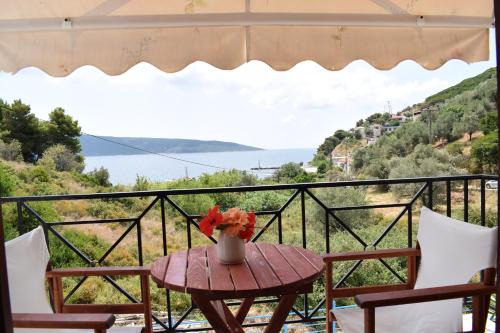 Kalamakia Apartment | NIKIS ROOMS