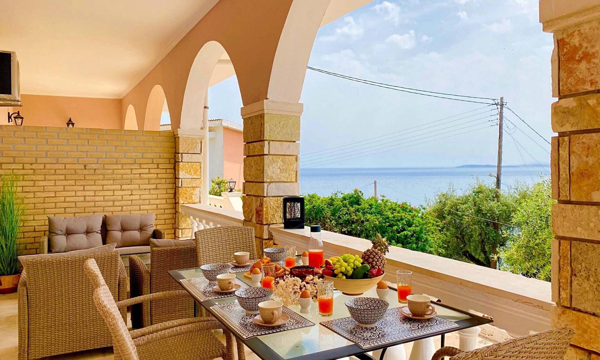 Barbati Apartment | Nissaki Sunlight Apartment with views