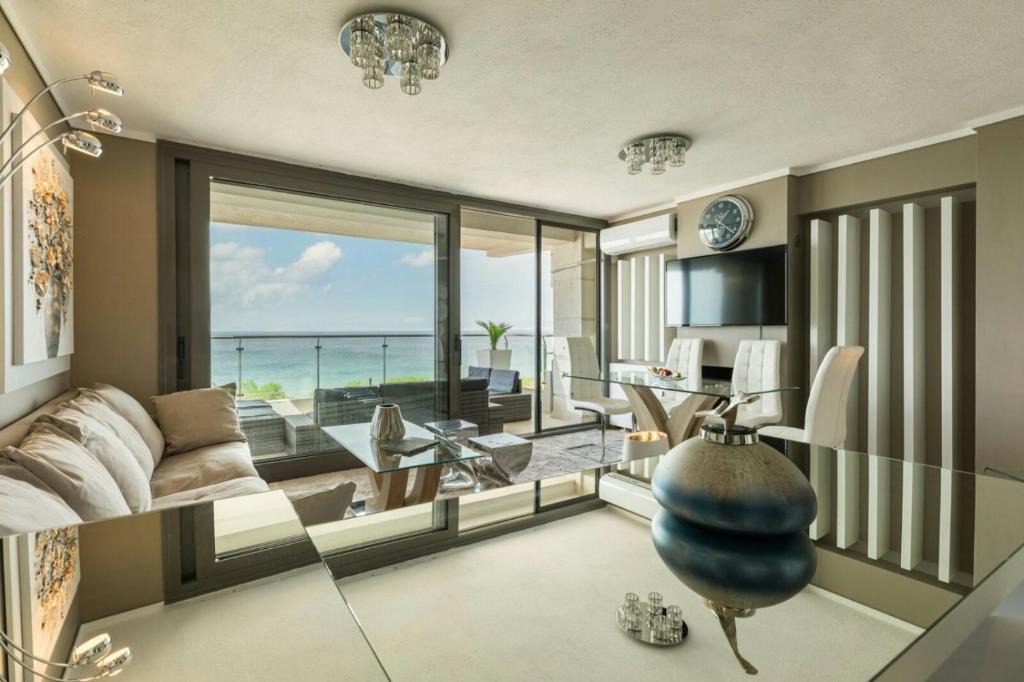 Neoi Epivates Apartment | Oasis of the seas
