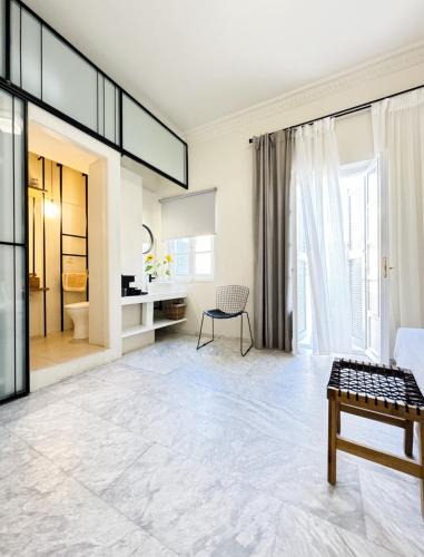 Ermoupoli Hotel | OIKO MINI SUITES