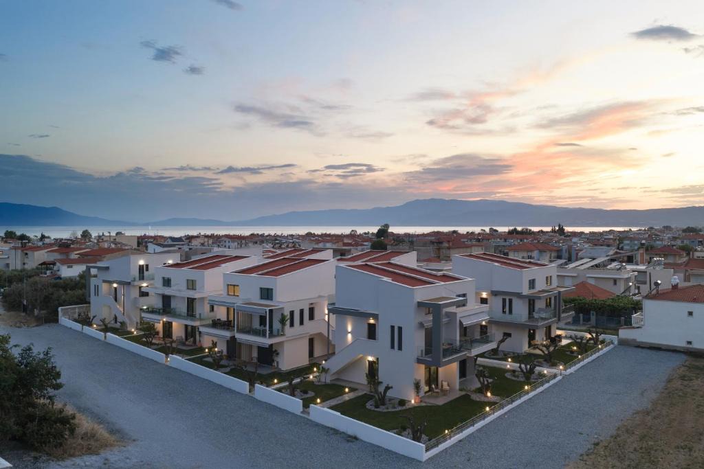 Paralia Ofryniou Apartment | Olive Garden Residential Complex