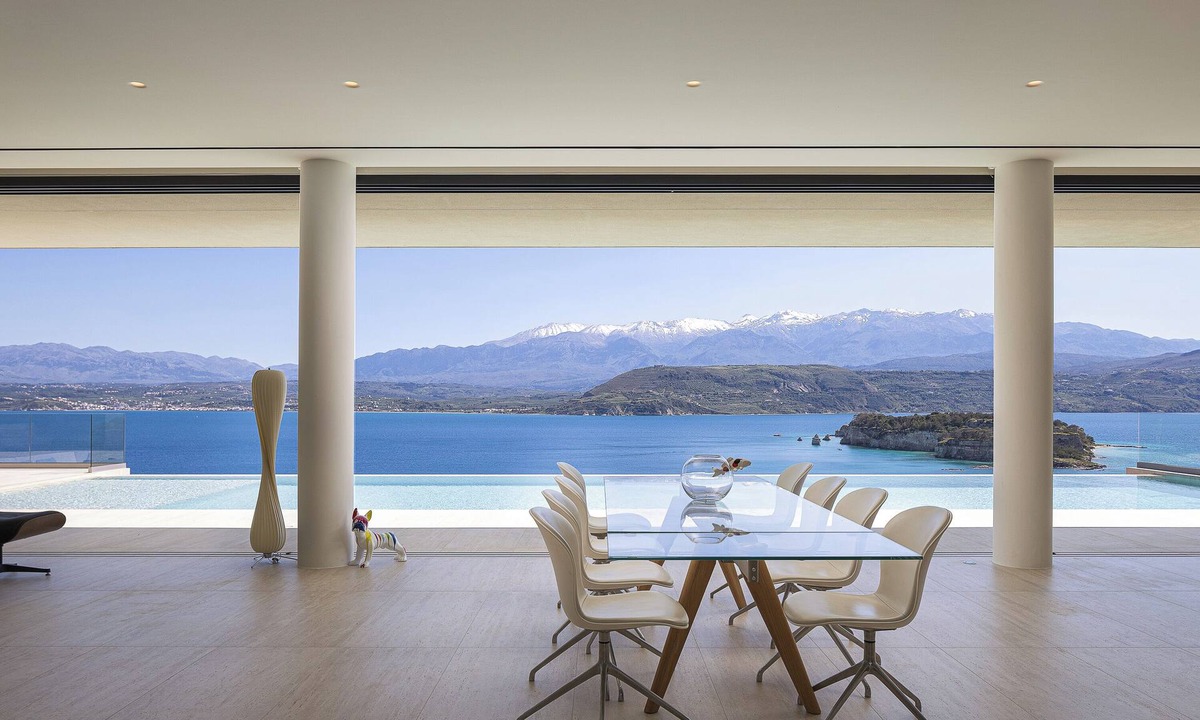 Akrotiri Villa | Omoi Villa- Where Time Dissolves In Blue by etouri