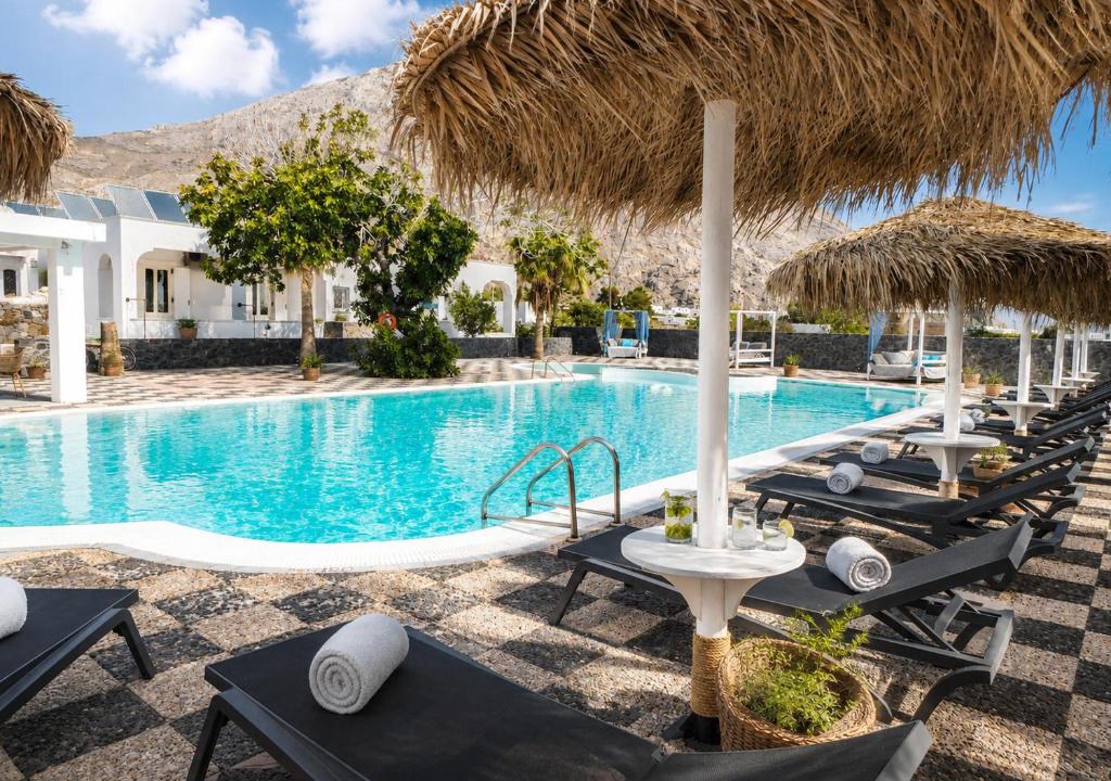 Perissa Apartment | Perissa Libero Suites-Private Jetted Tub- Adults Only