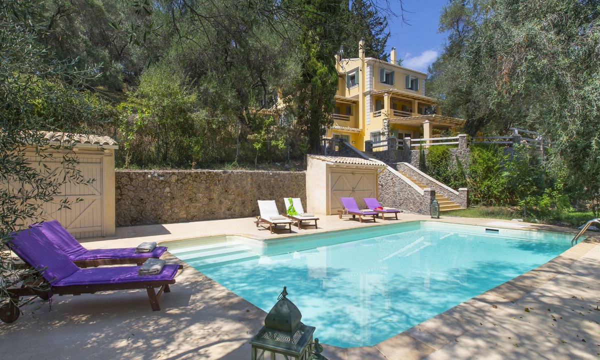 Limni House | PUCK-A Cozy Studio at IL Giardino Segreto Di Prospero
