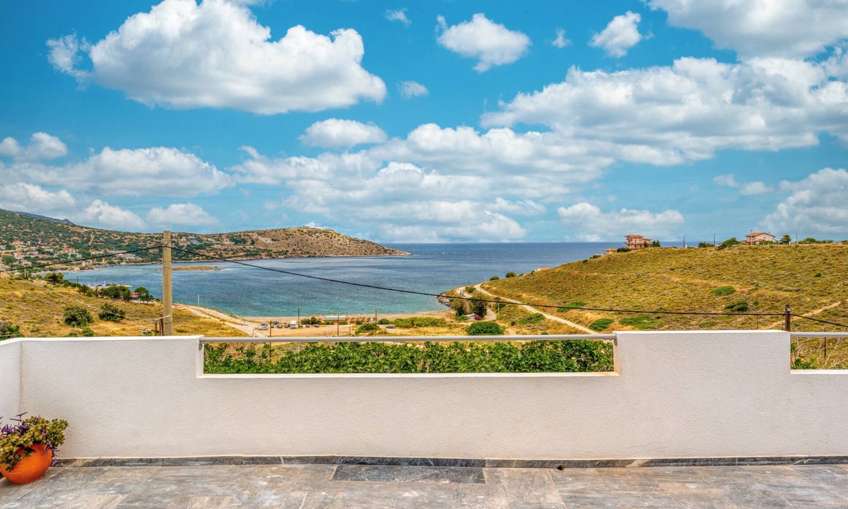 Ormos Agiou Ioannou House | R&M Ocean View Charming 3-bedroom house in peaceful Daskalio