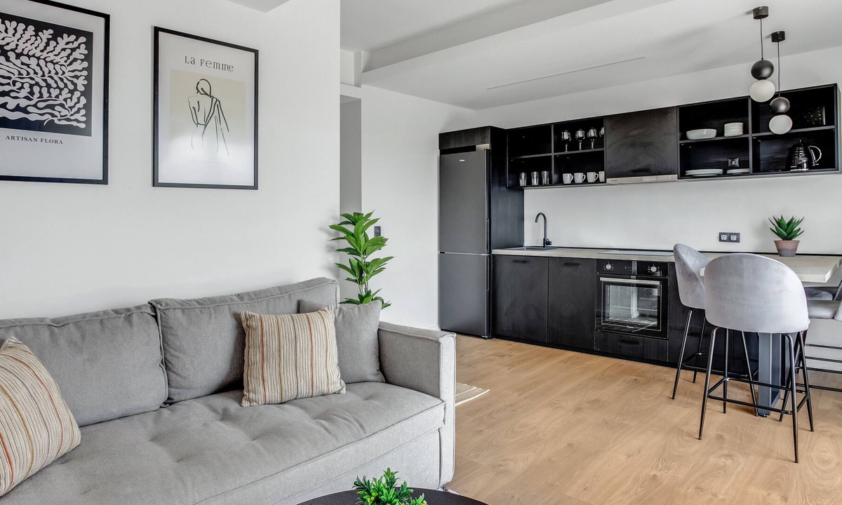 Thessaloniki Apartment | Sanders Arch - Chic 1-Bdr. Apt. w/ Balcony