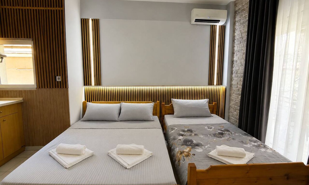 Olymbiaki Akti Apartment | Sea View Studio 40m from the Beach - AC, Wi-Fi & Kitchenette