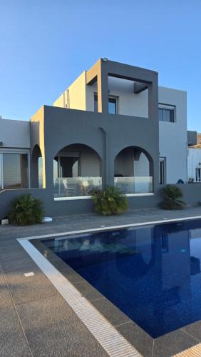 Ierapetra Villa | Serenity Getaway