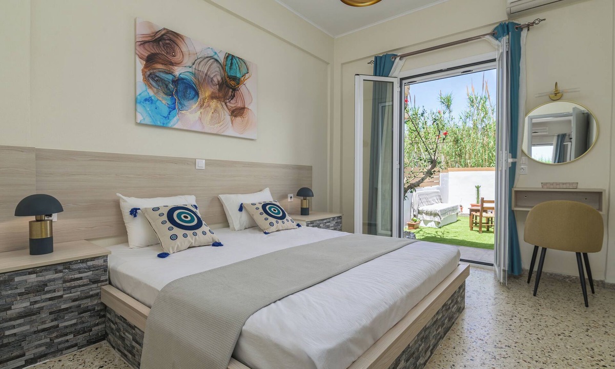 Koutsouras Apartment | SOLE e MARE #A3 Beachfront Apartment – Just 10 Meters from the Sea!