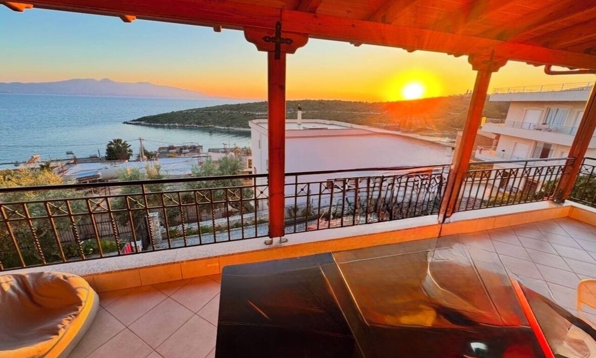 Sarande House | Spacious 4-bedroom house in serene Saranda with Sea Viewa