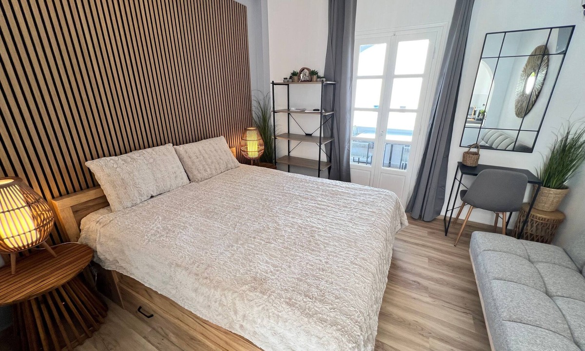 Parikia Apartment | Studio 'Aeolian Blu 5' with Sea View, Wi-Fi and Air Conditioning