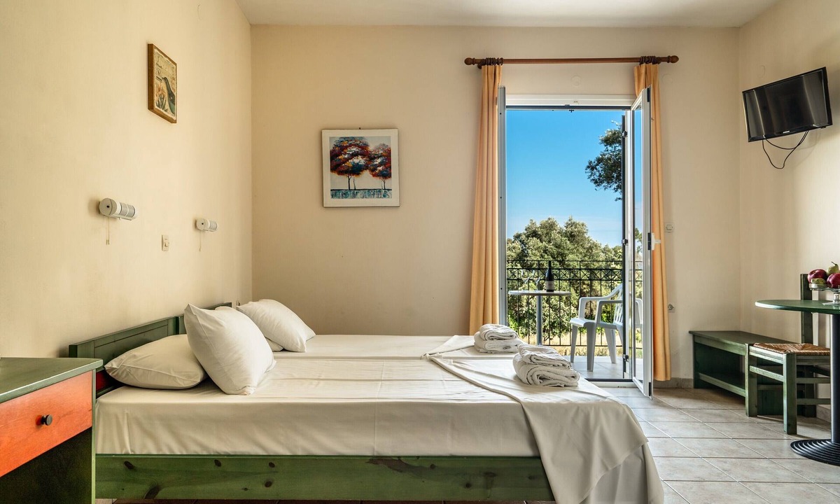 Kateleios Apartment | Studio Apartment "Anemona 6" with Shared Pool & Wi-Fi