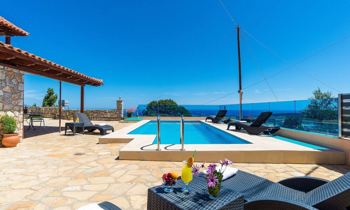 Polemarchi Apartment | Stunning Views Flat w. Pool, Near Iconic Beachesnn