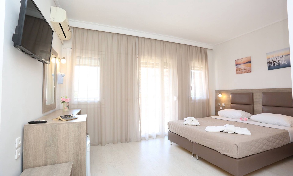 Polichrono Hotel | Sun Hotel