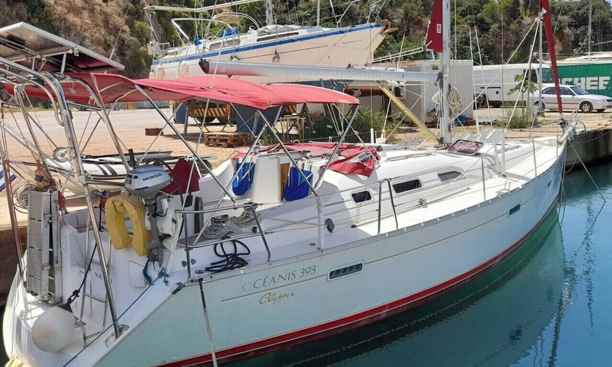 Pylos Boat Rental | Sun-Kissed Sailing Adventure in Pylos, Peloponeso