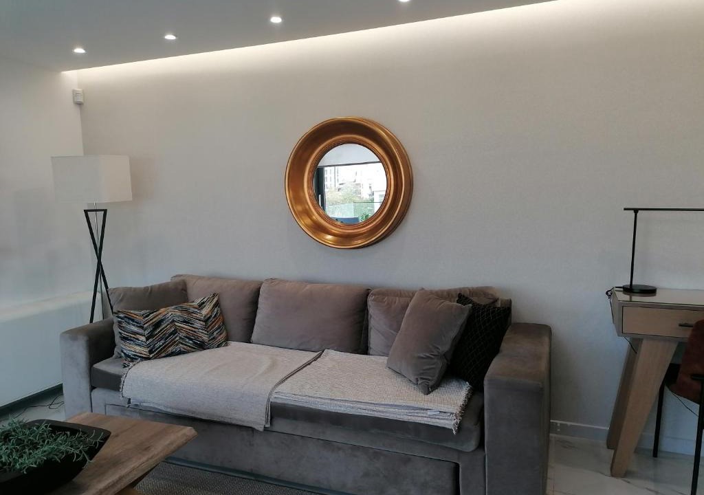 Palaio Faliro Apartment | The Lop Athens Holidays Luxury Suites