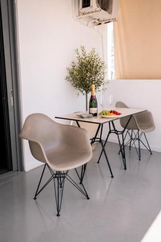Loutraki-Agioi Theodoroi Apartment | The Minimal Stay Loutraki