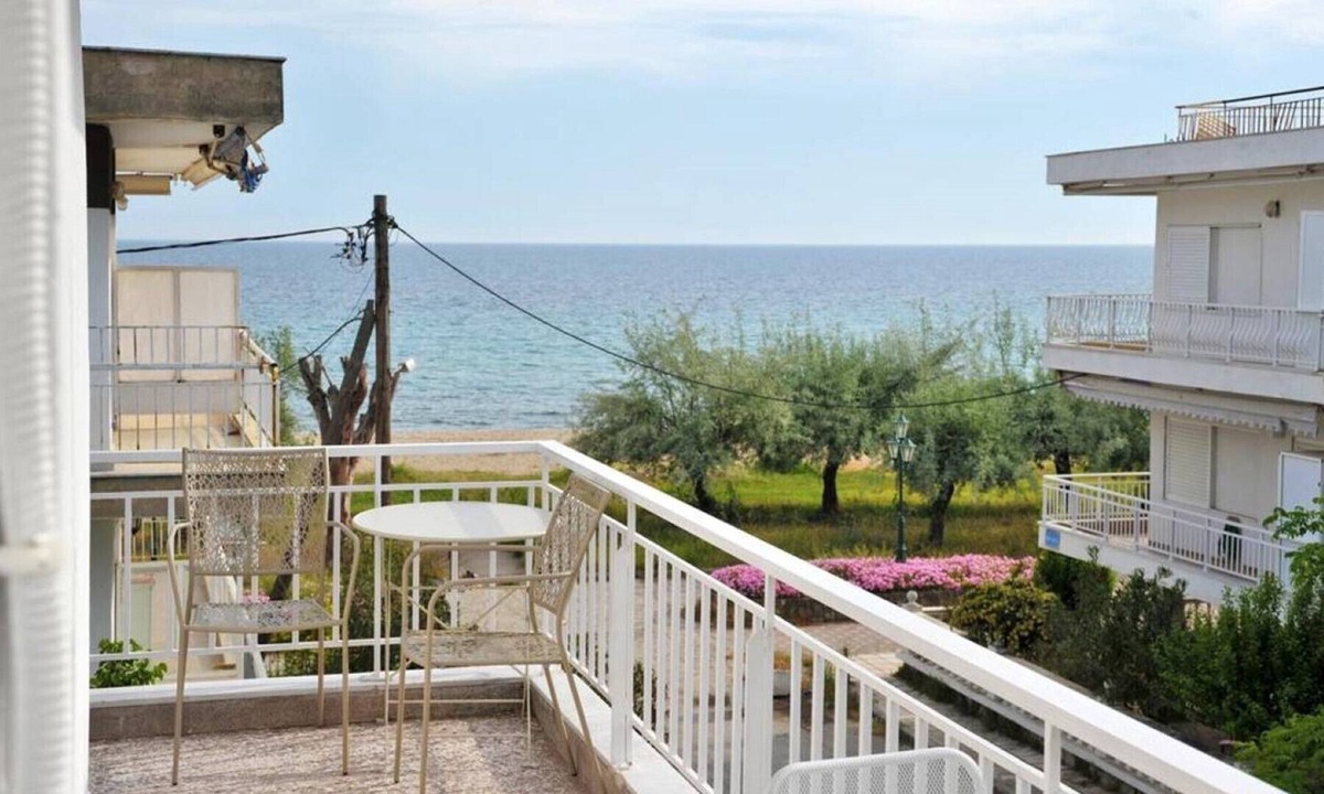 Paralia Dionysiou Apartment | Themis 40 steps from beach - Dionisiou Halkidiki