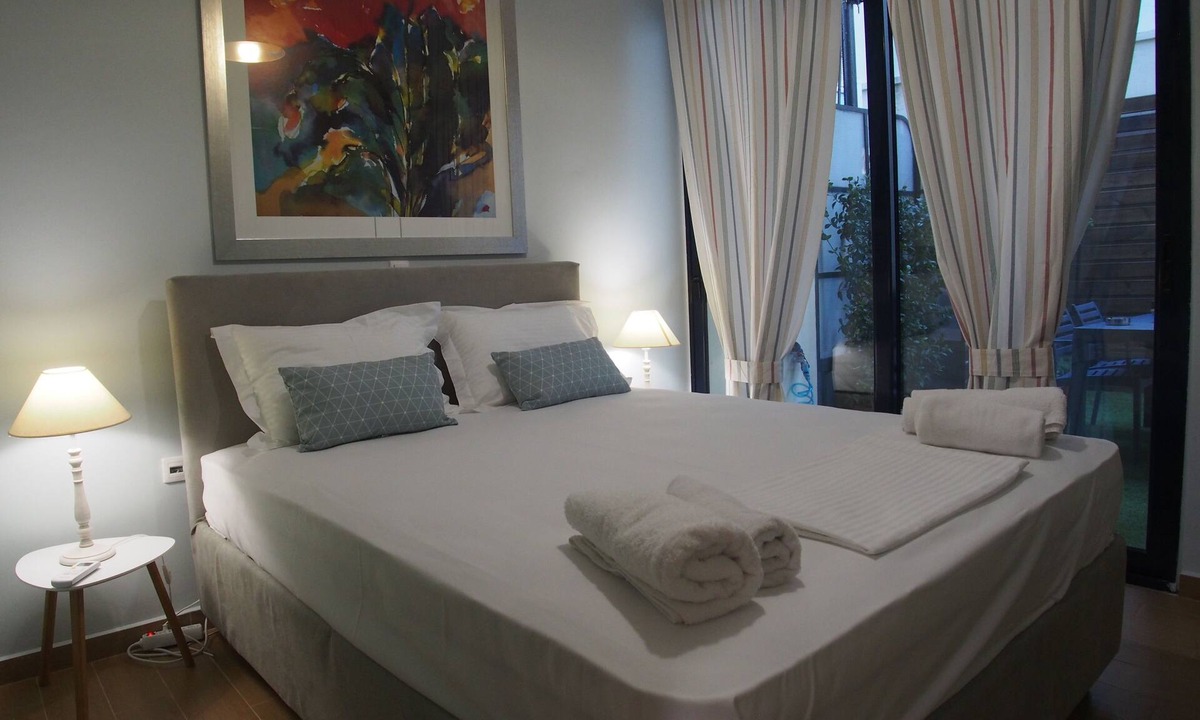 Koukaki Apartment | Under the shade of Acropolis