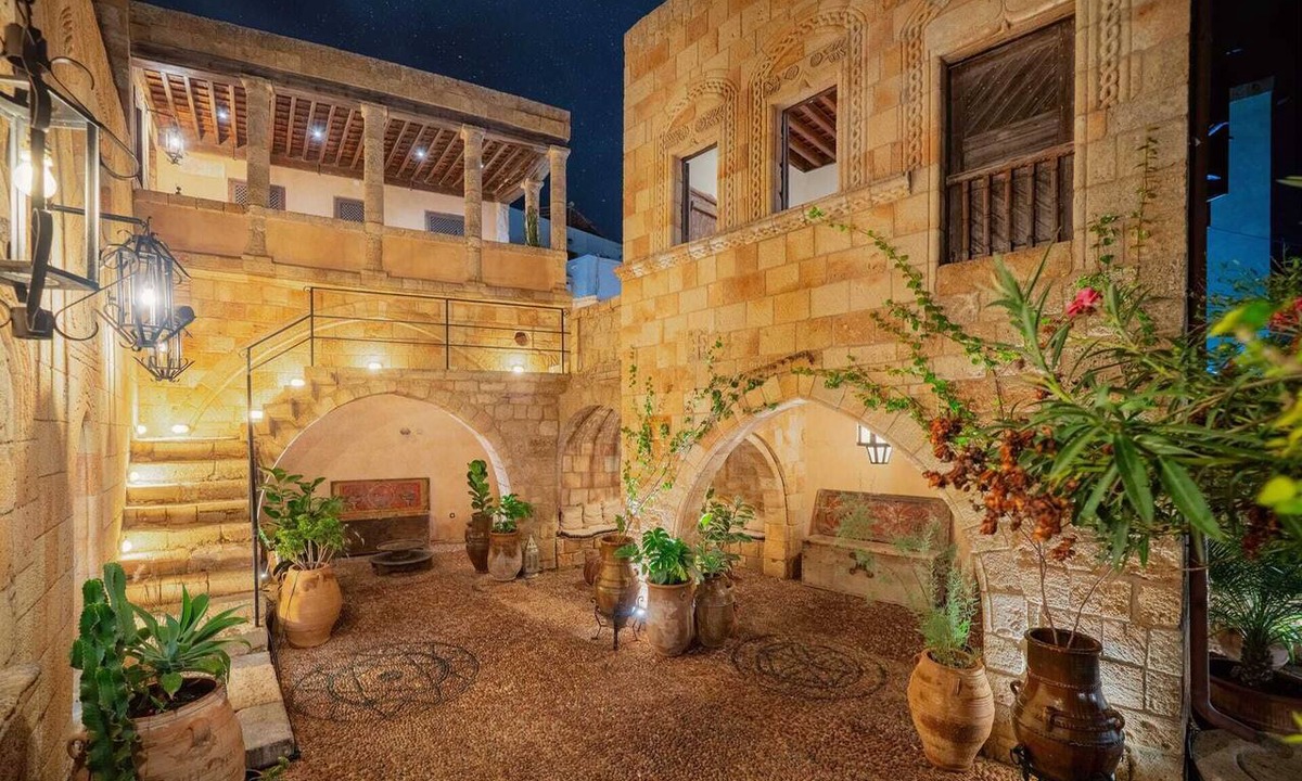 Lindos Hotel | Vasilikos Mansion -Captains Garden Residence