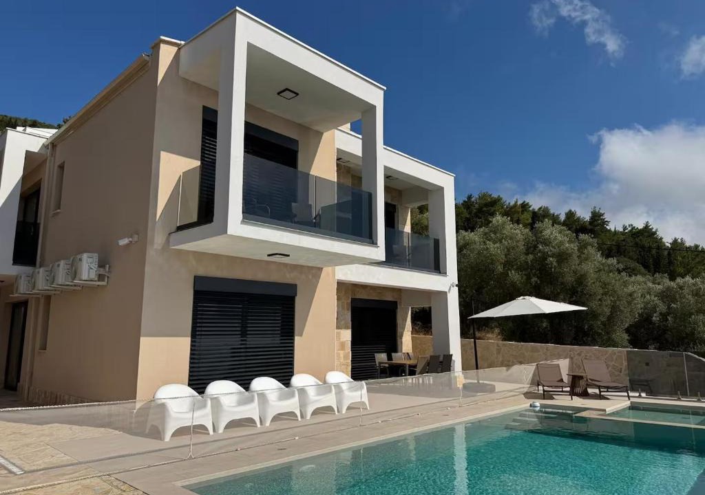 Nea Smirni Villa | viila before booking, read the rules on the host's profile