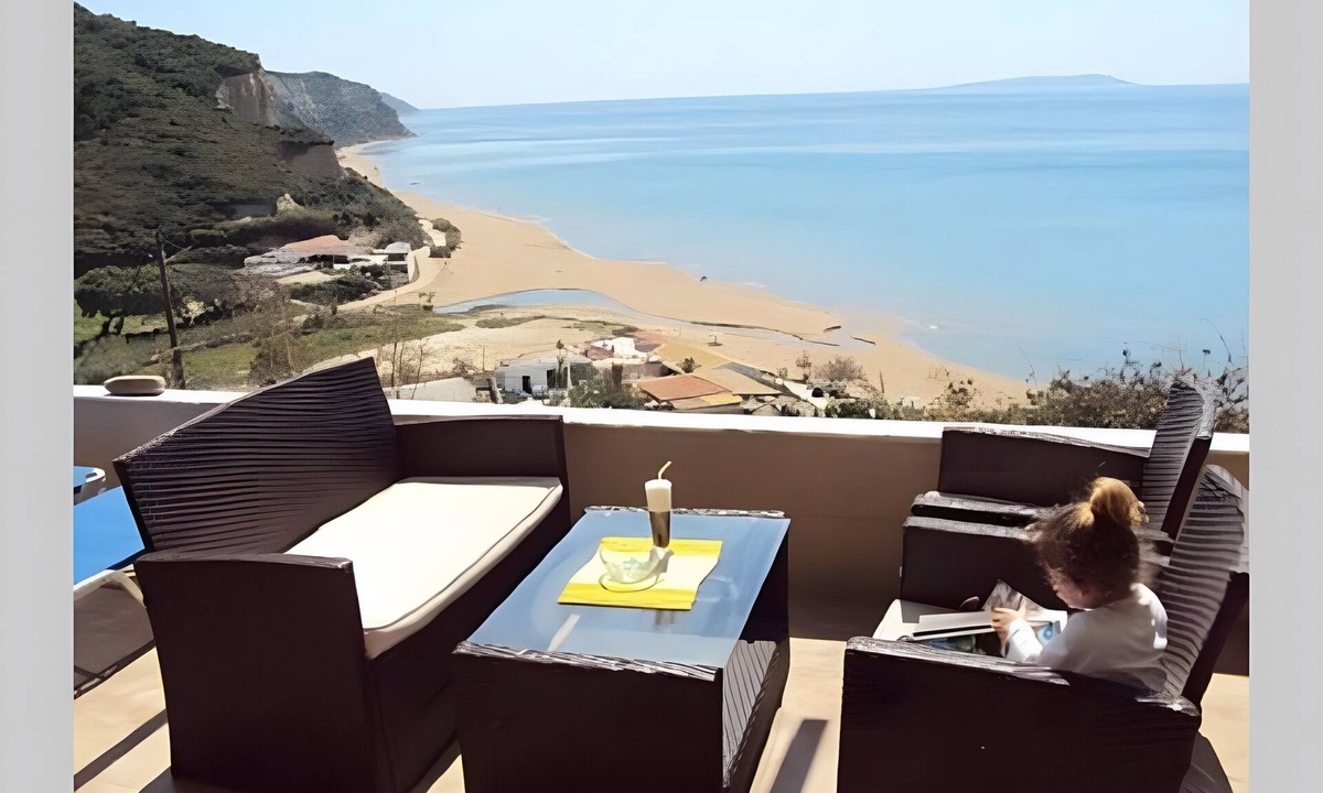 Gardenos Villa | Villa 'Adriatica' with Sea View, Wi-Fi and Air Conditioning