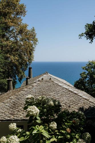 Agios Ioannis House | Villa Aggeliki- Mountain Meets the Sea