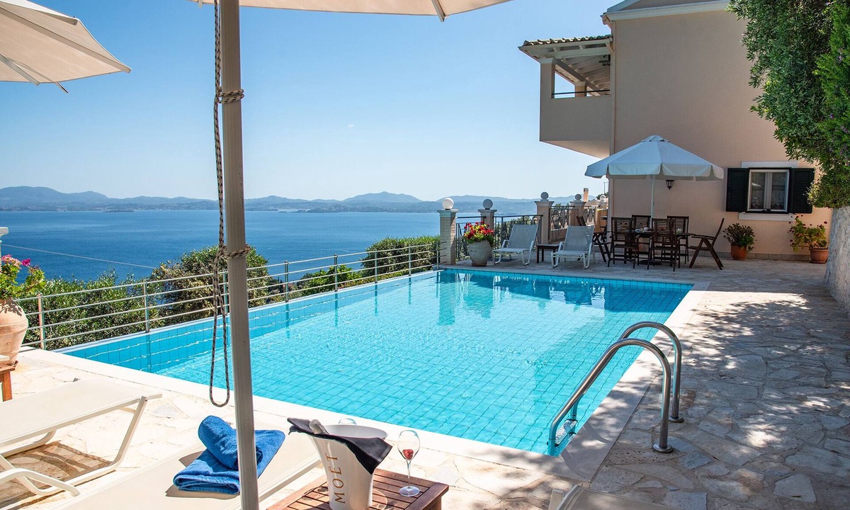 Nisaki Villa | Villa Antoula is a stylish and modern villa for a relaxing vacation.