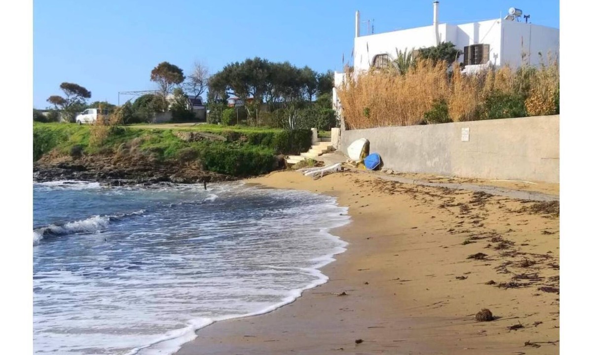 Gavrio Villa | Villa by the sea