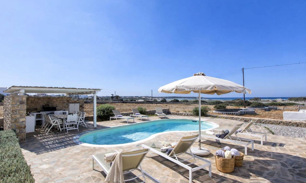 Kastraki Villa | Villa Glyfada, 100m From the Beach