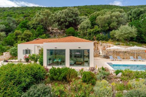 Chaliotata Villa | Villa Iremia, Piscine à Débordement & Vue Mer Panoramique